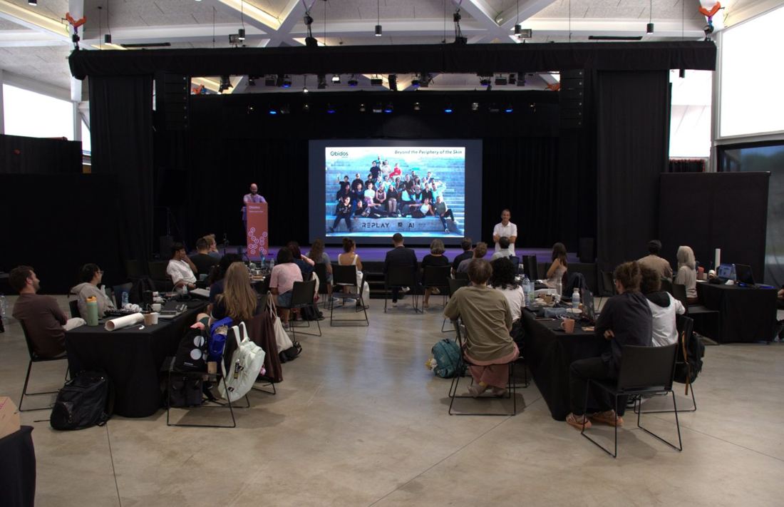 REPLAY students at a game jam opening